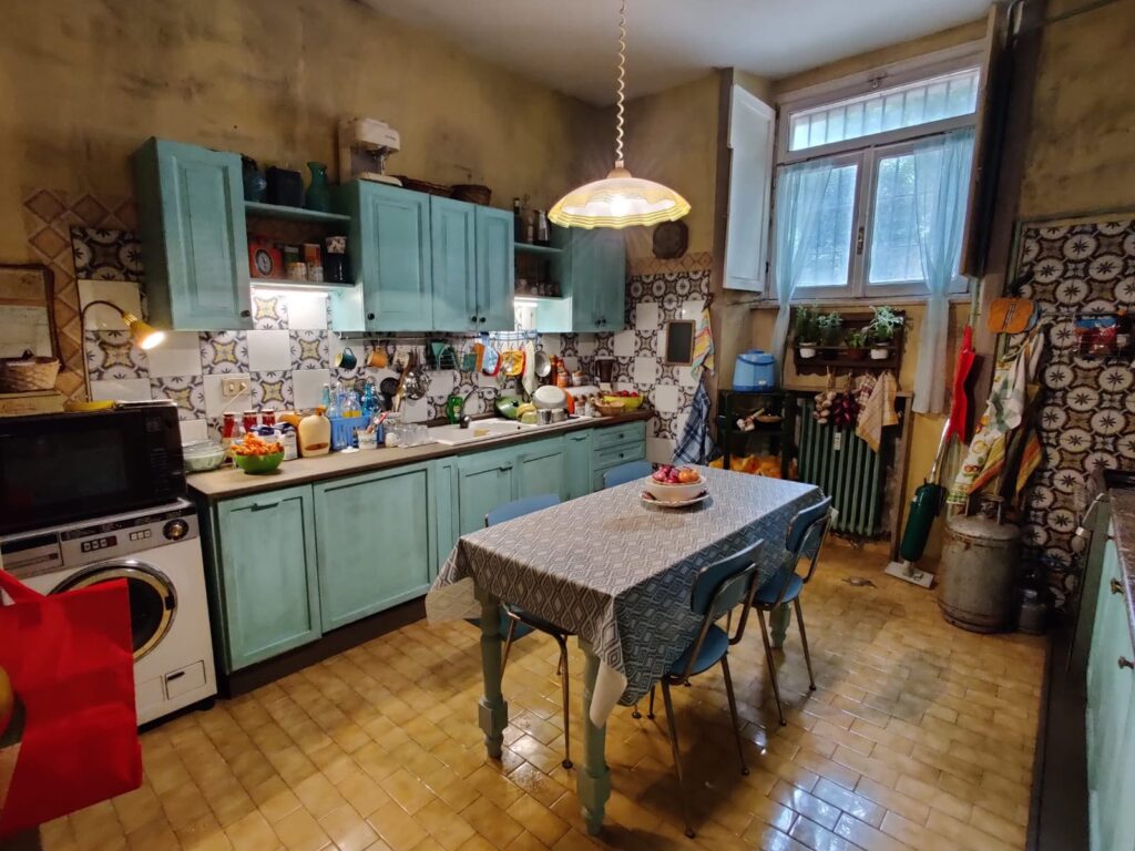 7efd6f38-b837-4112-85bd-21e4cc245c56