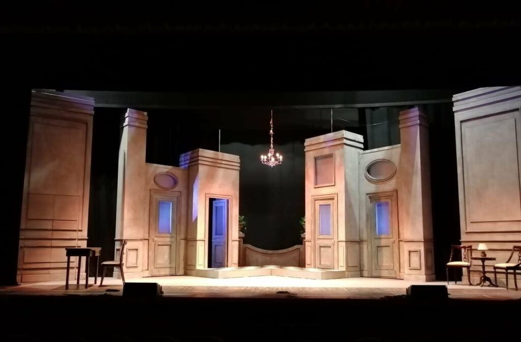 Lo zio del medico dei pazzi regia Gianfranco Gallo-min