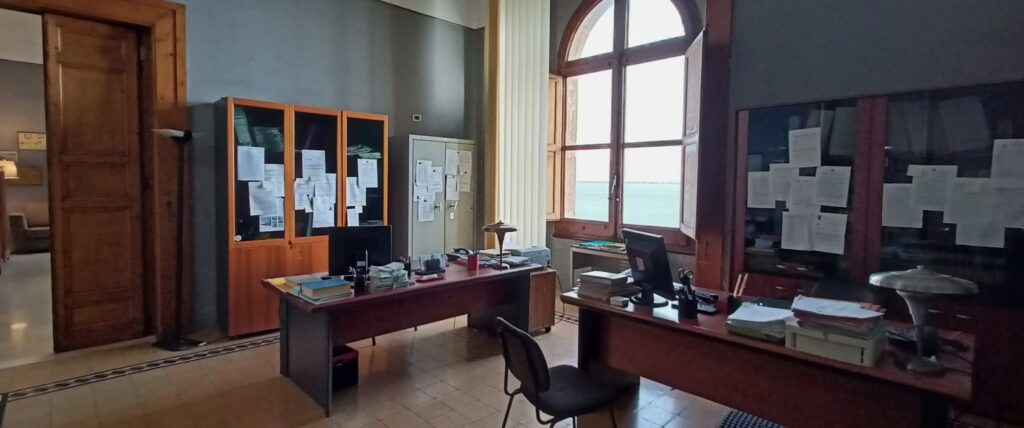 6431ba84-d09e-4659-a41c-45f0cb22437f