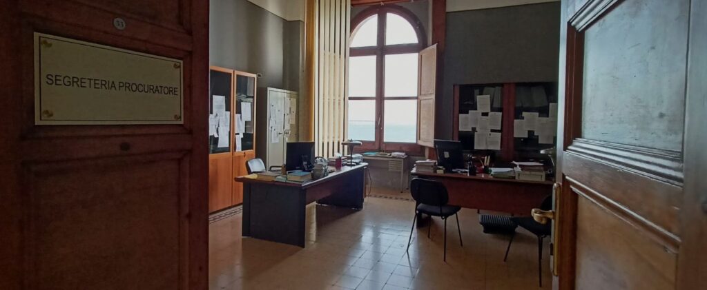 86c5e899-302b-4c38-8f0b-aefd0c13dee5