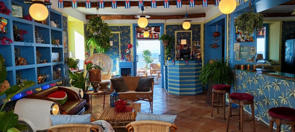 0bf9d103-98a3-4e0c-ac2f-0d18337e4e7f